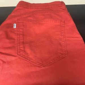 Coral color 34/32 Levis